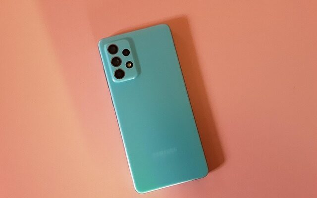 Skærmtid og søvn: Hvad siger forskningen om børn og digitale vaner?